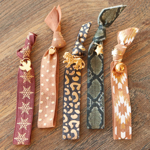 Bracelets and hair elastics of elastic ribbon