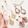 Create fantastic eye-catchers with resin pendants