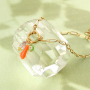 Jewellery inspiration with colourful Resin Mano fico pendants