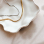 This is how to incorporate stainless steel jewellery into your collection