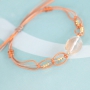 Create trendy bracelets? Take a look at the inspiration of this hip cord!
