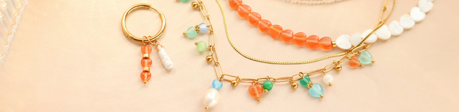 Colourful jewellery inspiration with glass beads Colourful jewellery inspiration with glass beads